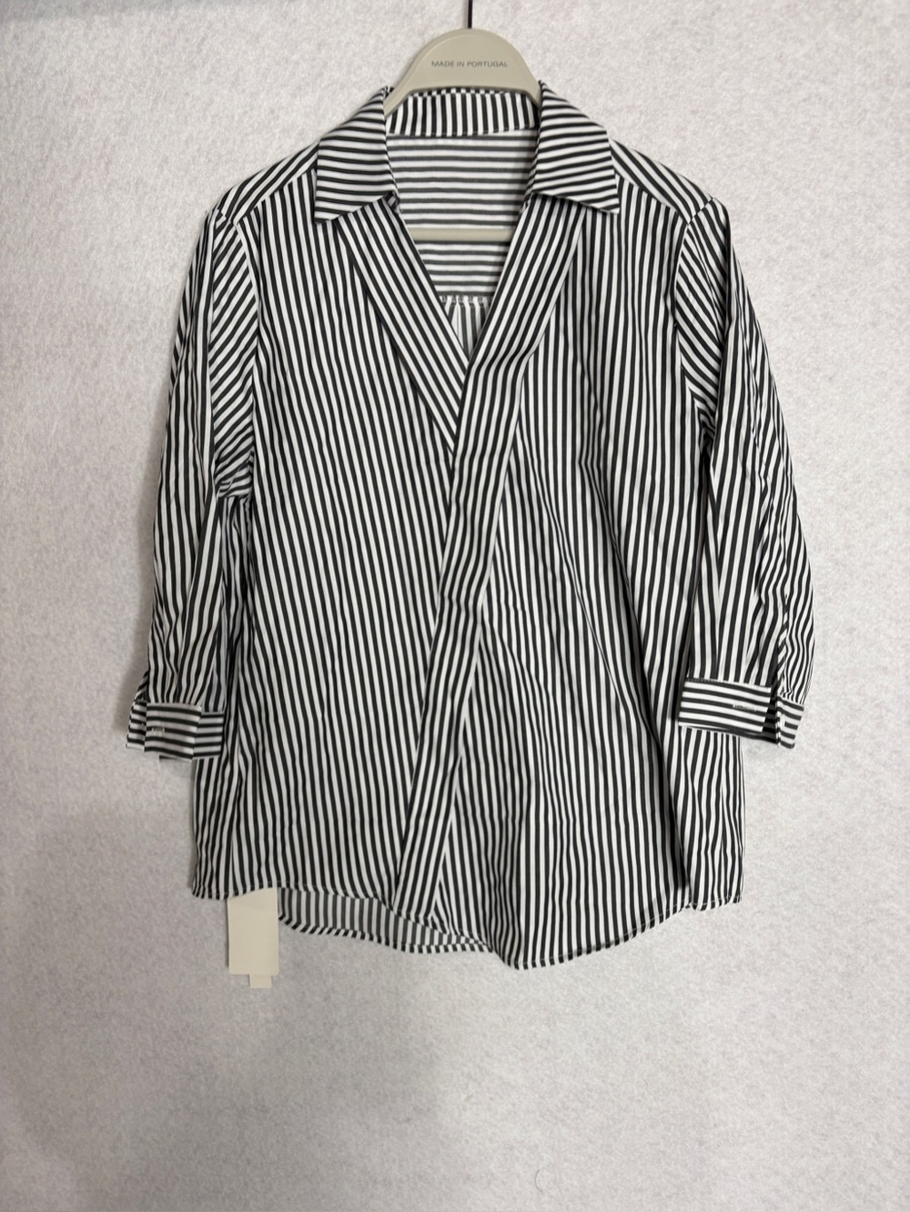 Lomon Black and White Striped -Front Shirt